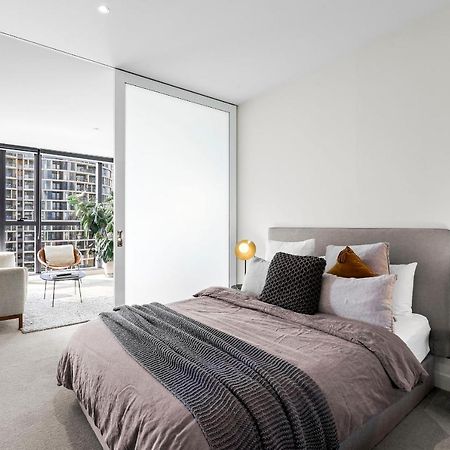 Luxuria Apartments - Fulton Lane Мельбурн Экстерьер фото
